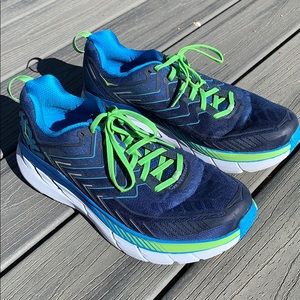 Hoka Clifton 4